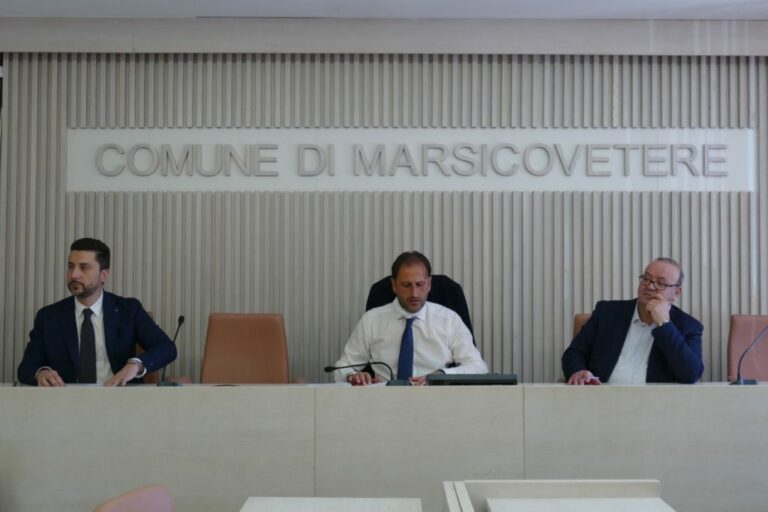 Supporto alle attività dopo il lockdown. Banca Monte Pruno e Comune di Marsicovetere firmano una convenzione