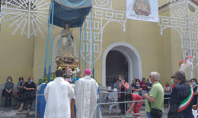 Buccino: Mons. Bellandi presiede Santa Messa per la festa patronale in onore di Maria Santissima Immacolata