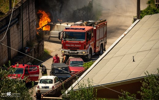 incendio furgone teggiano evidenza