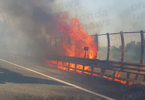 pannelli autostrada fuoco 29 luglio evidenza