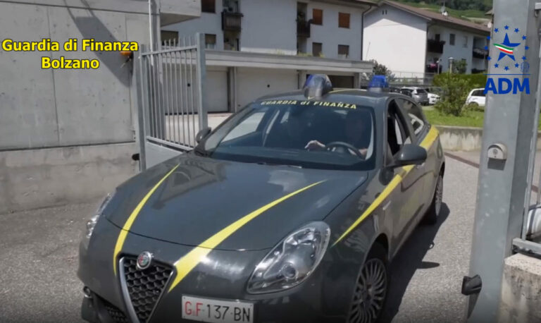 Contrabbando internazionale di gasolio. 7 persone arrestate, sequestrati distributori nel Vallo di Diano