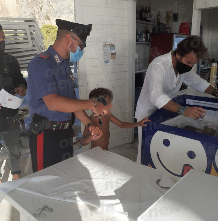 Paura in spiaggia a Marina di Camerota. Scompare bimbo di 6 anni, ritrovato a un chilometro di distanza