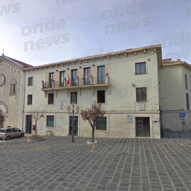 Covid-19 a Teggiano. Chiusi domani gli uffici del Municipio, tamponi sui dipendenti comunali