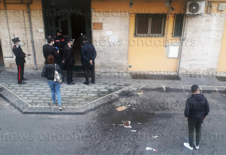 Salerno: finto pacco bomba sotto casa del Presidente della Campania Vincenzo De Luca