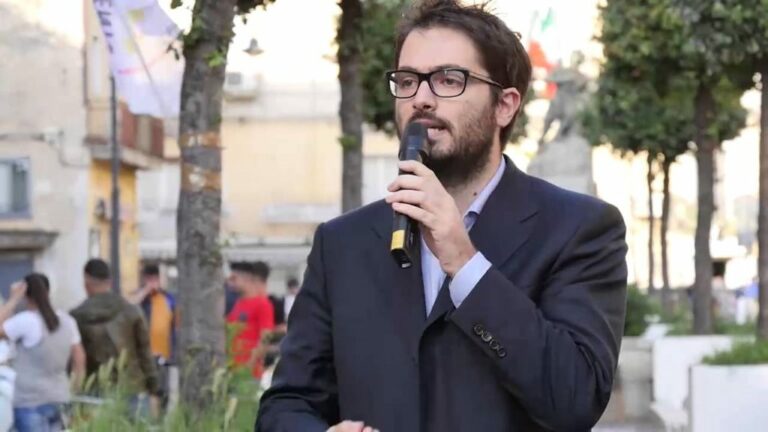 Covid in Campania. Il consigliere regionale Cirillo (M5S): “Allentamento restrizioni comprenda anche la scuola”