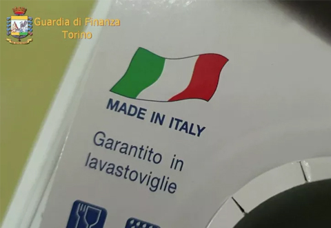 marchio-falso-made-in-italy-finanza-torino-5-febbraio-2021-ev