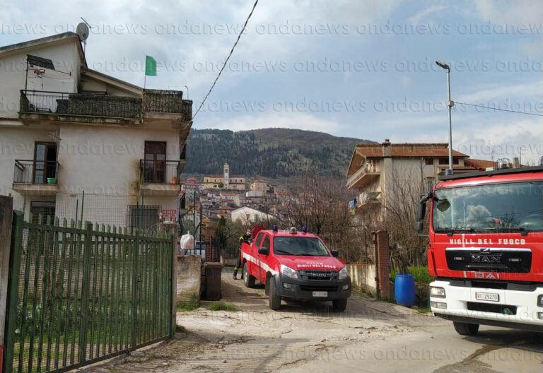 incendio-sassano-5-marzo-2021-ev