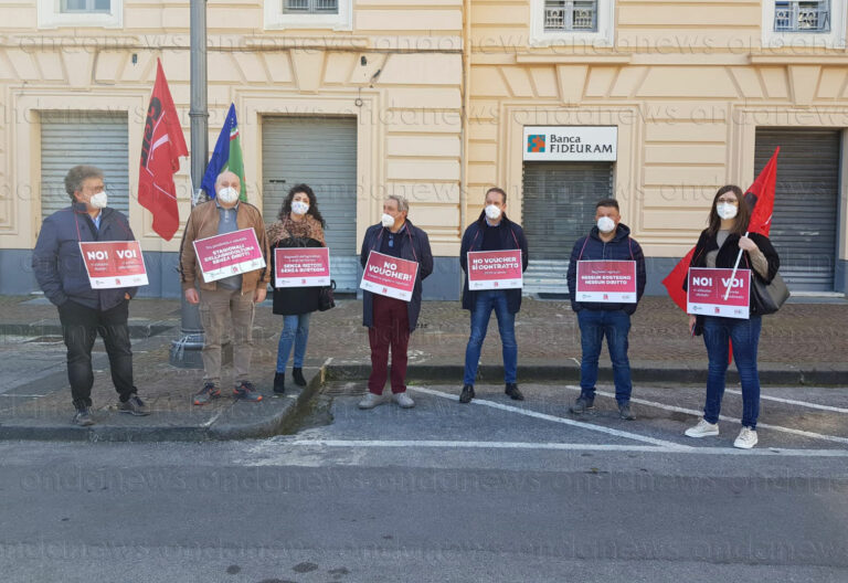 protesta-lavoratori-agricoli-salerno-10-aprile-2021-ev