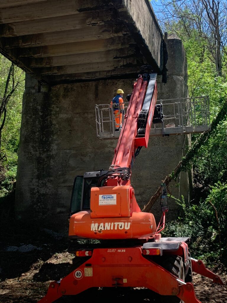 LAVORI PONTE RUOTI -SAN CATALDO 11 maggio 2021 1