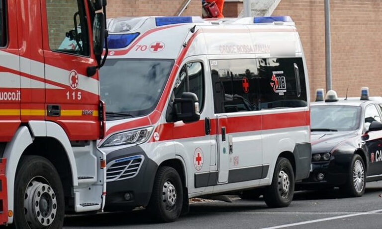 ambulanza vigili del fuoco