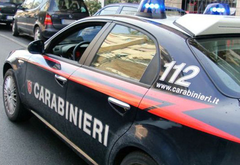 carabinieri evidenza auto