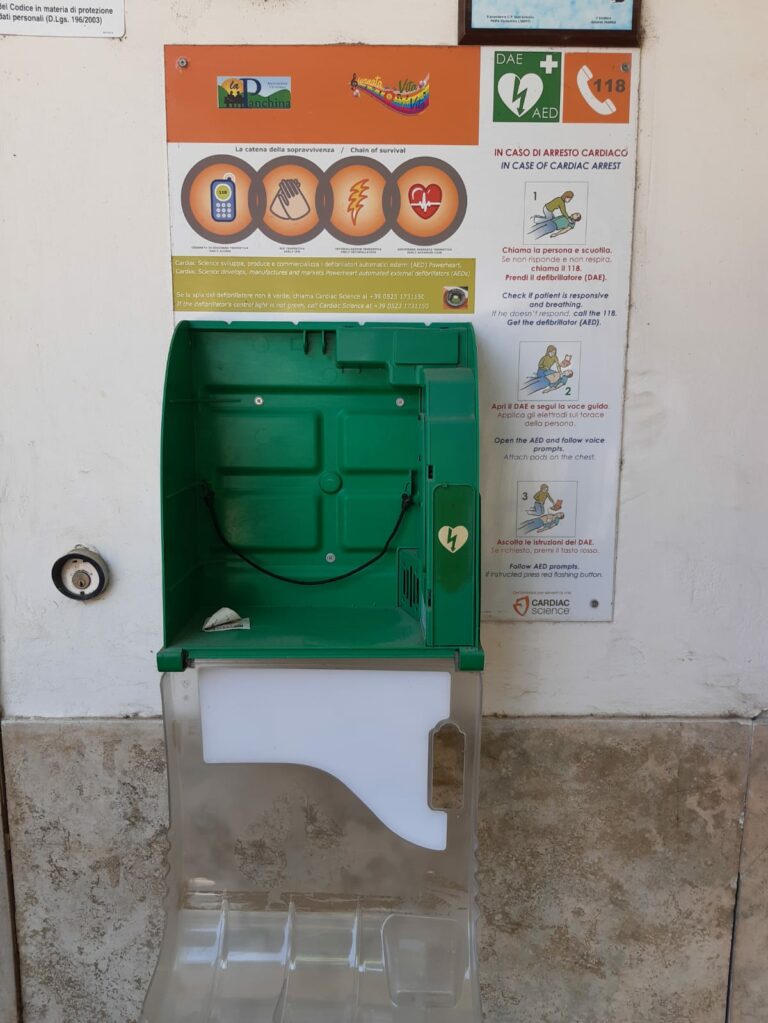 defibrillatore rubato altavilla 3