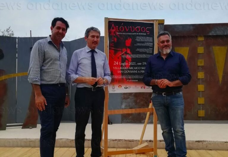 presentazione-dionysos-san-giovanni-a-piro-22-luglio-2021-ev