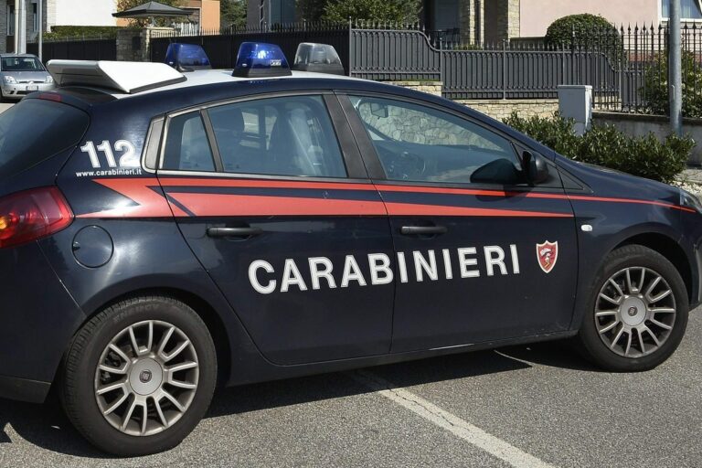 Auto-carabinieri-1562242515711-1615533267741