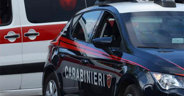 ambulanza e carabinieri fb