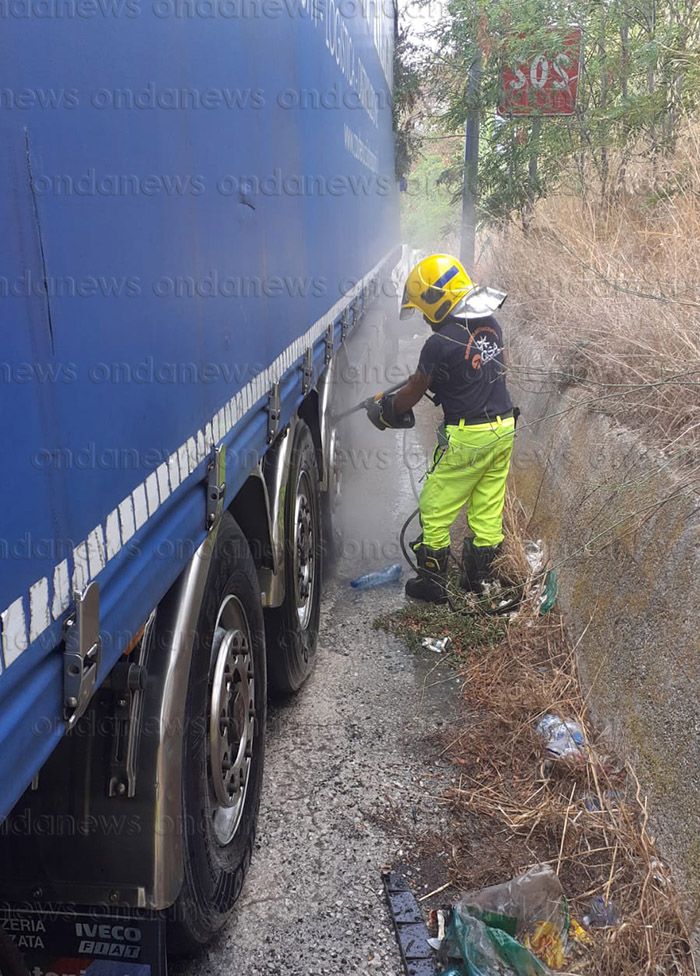 incendio camion 4 settembre ok