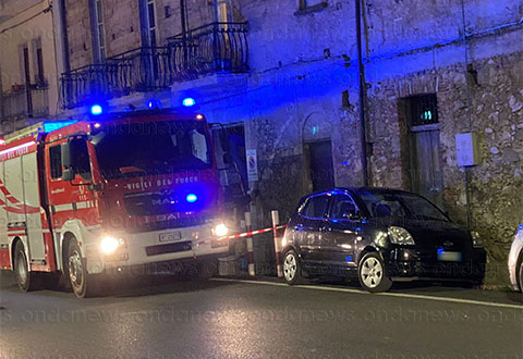 sala consilina casa uomo morto evidenza