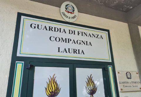 GUARDIA FINANZA LAURIA EVI