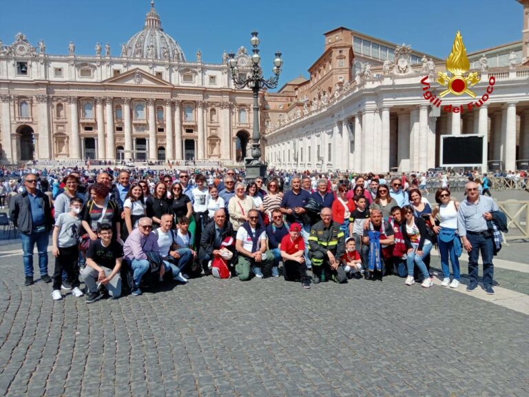 vigili del fuoco di potenza a roma 11 maggio 2022