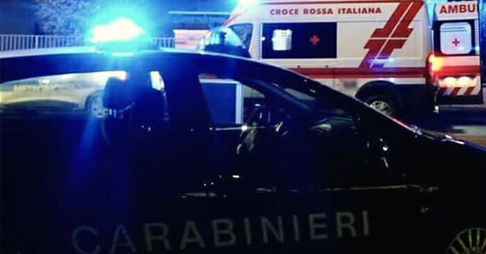 ambulanza carabinieri notte fb 4