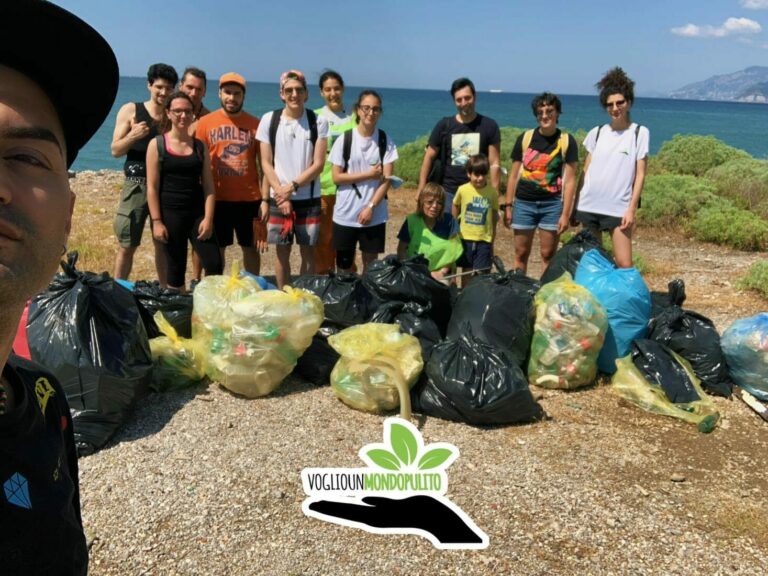 voglio un mondo pulito salerno foto pulizia spiaggia 11 giugno