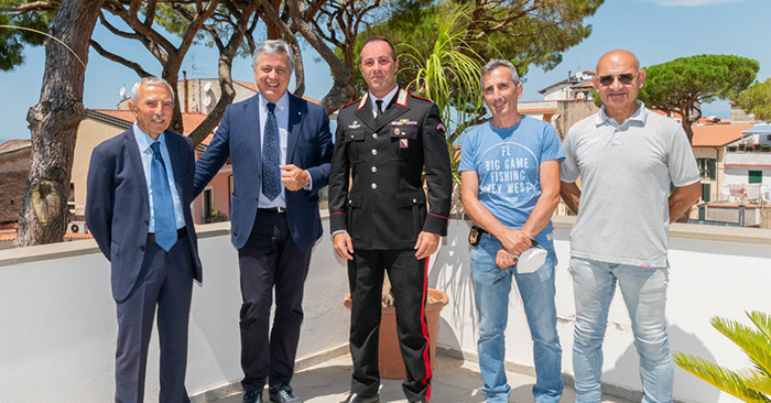 foto nuovi comandanti polizia a ecarabinieri castellabate