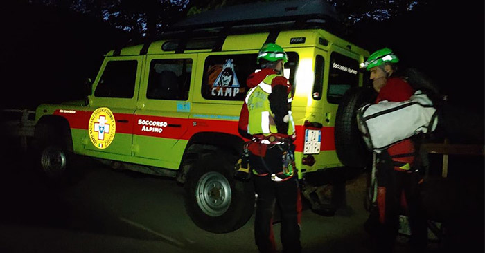 soccorso alpino e speleologico notte