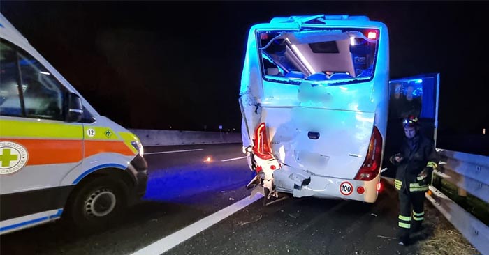 INCIDENTE CAMION BUS MONTE SAN GIACOMO FB