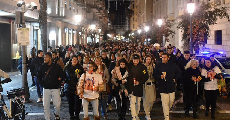 fiaccolata paola salerno fb