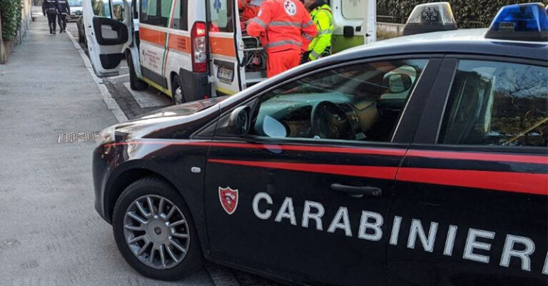 CARABINIERI AMBULANZA