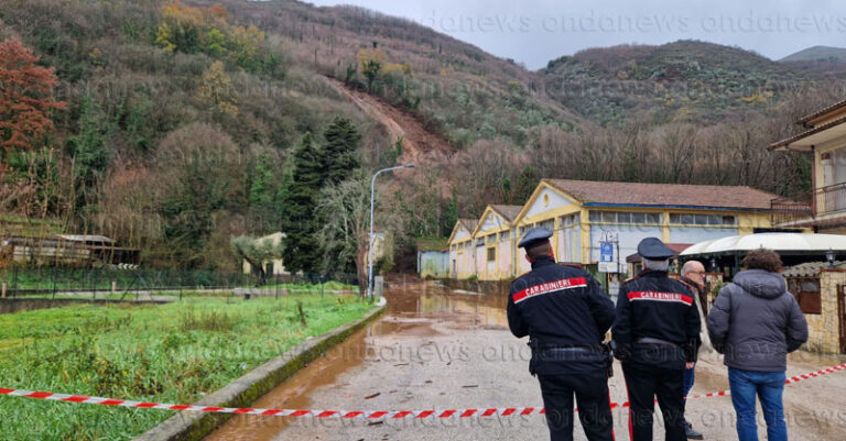 frana montagna san pietro sant'arsenio 18 gennaio fb