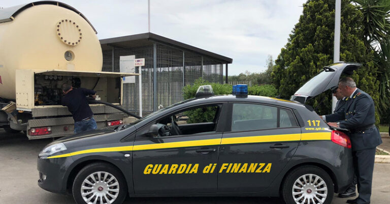 guardia di finanza fb