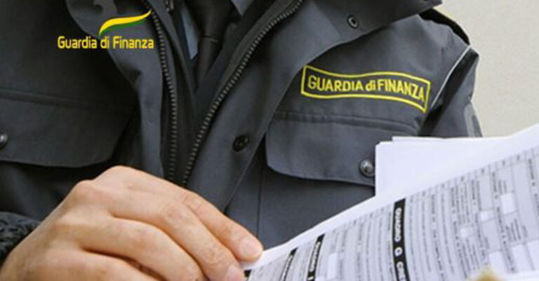 guardia finanza fb