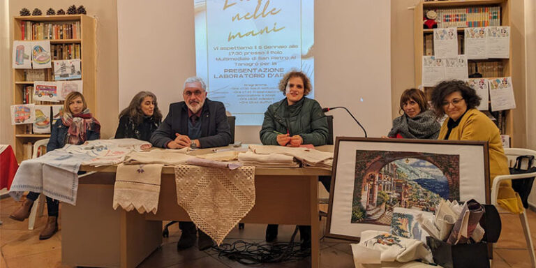 san pietro al tanagro 2 L'arte nelle man ev