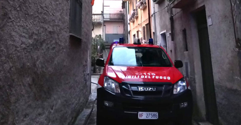 vigili del fuoco a polla