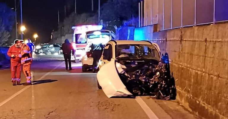 incidente auto a battipaglia 18 marzo