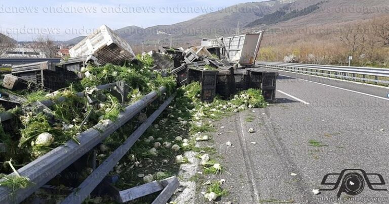 incidente camion atena polla fb