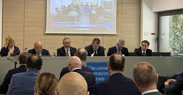 tribunale incontro sottosegretario FB