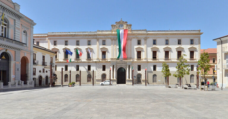 Palazzo_della_Prefettura_Potenza 800x418