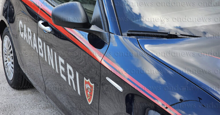 auto carabinieri luglio 23 02 fb