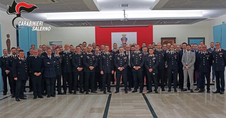 foto carabinieri salerno visita jannece