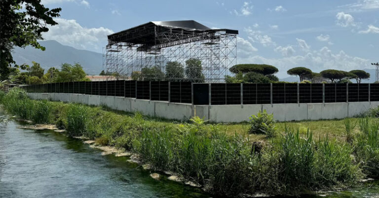 Arena Templi Paestum 01 fb