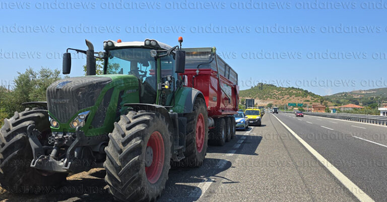 TRATTORE AUTOSTRADA EBOLI FB