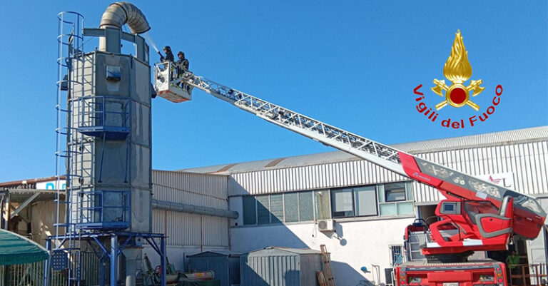 INCENDIO SILOS BATTIPAGLIA FB