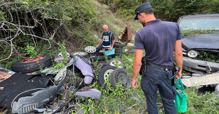 sequestro discarica abusiva capaccio FB