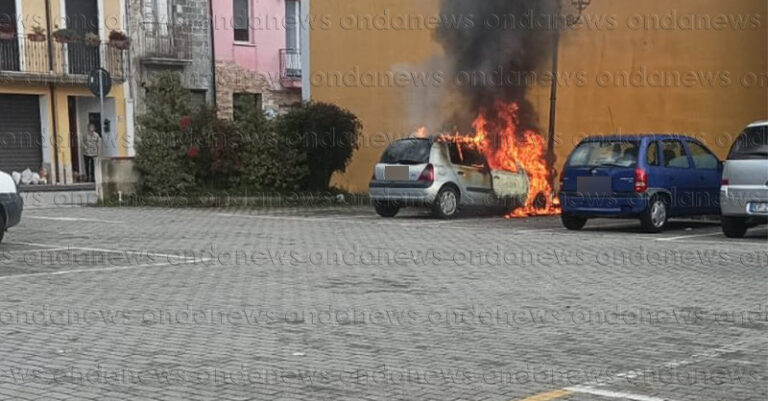 incendio auto sant'arsenio 23 novembre