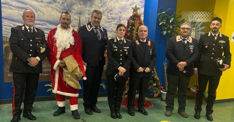 carabinieri- pediatria polla-natale-FB