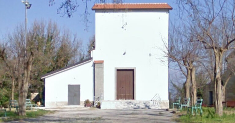 chiesa madonna della neve altavilla silentina